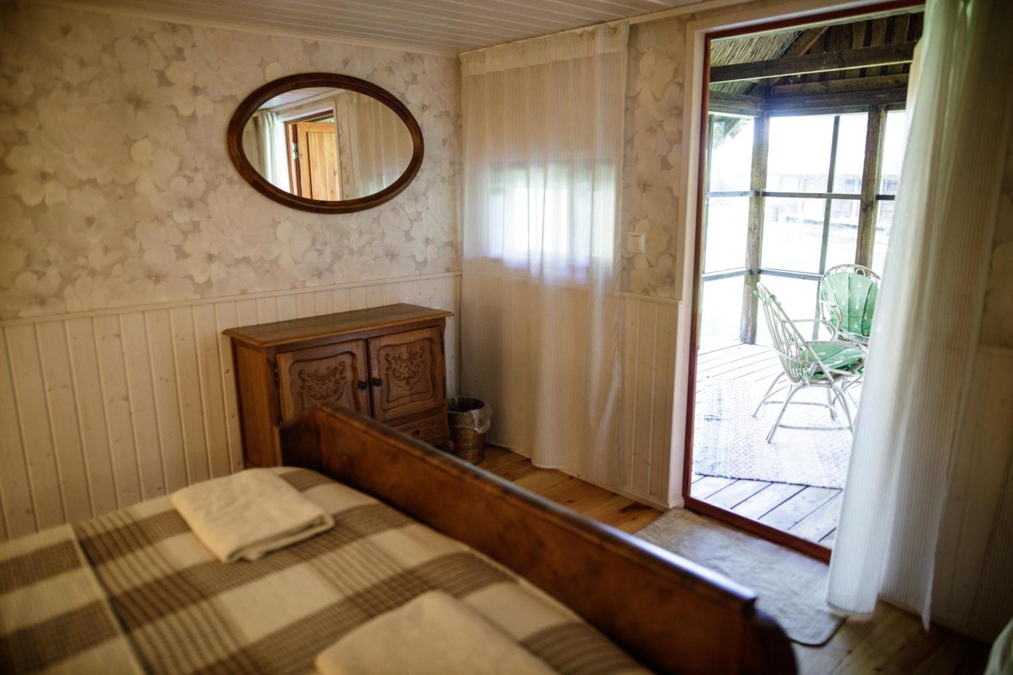 Muhu Tonise Talu Hotel Liiva  Kültér fotó